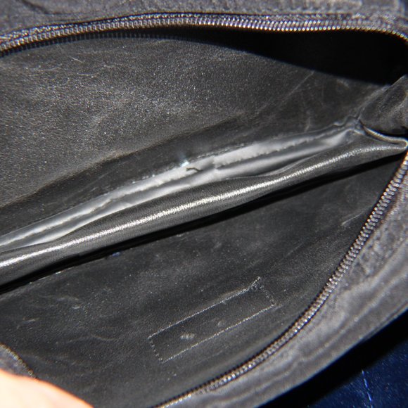 BRAND NEW Antonio Banderas Black Cosmetic Bag - Picture 3 of 4